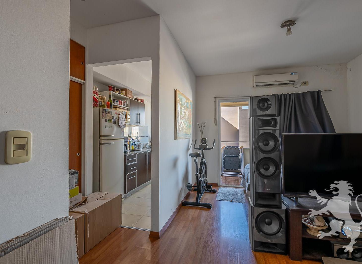 Foto de MONOAMBIENTE - VENTA - BALCÓN AL FRENTE - VILLA DEVOTO, imagen 2