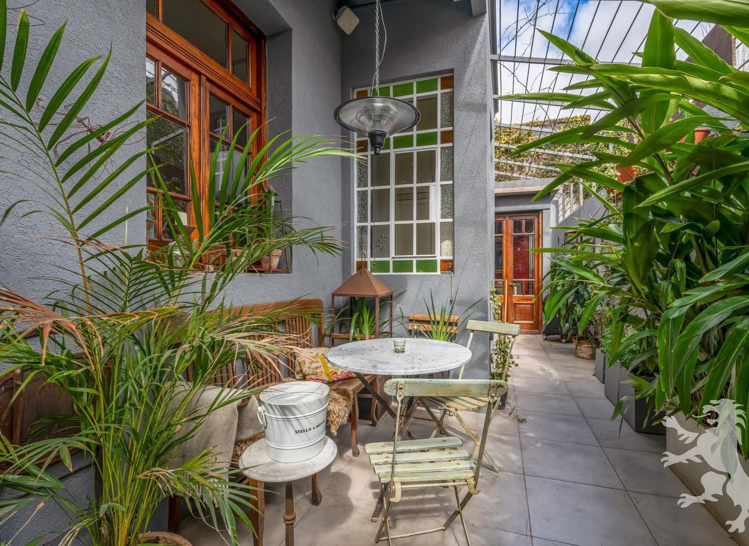 Foto de EXCELENTE CASA RECICLADA - 4 AMBIENTES - PATIO - TERRAZA - BELGRANO R, imagen 2