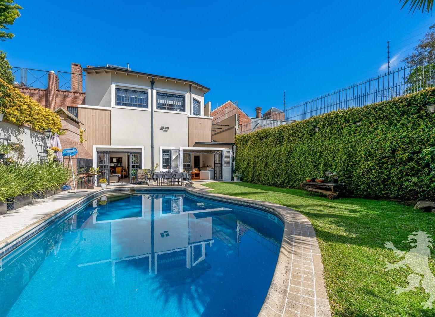 Foto de CASA CON JARDIN Y PISCINA - VENTA - 6 AMBIENTES - BELGRANO, imagen 5