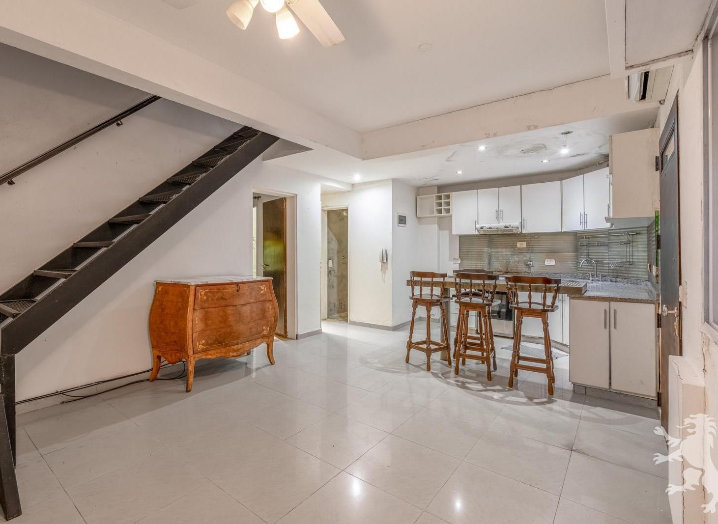 Foto de PH A REFACCIONAR - VENTA - 4 AMBIENTES - PATIO - QUINCHO - BELGRANO, imagen 1