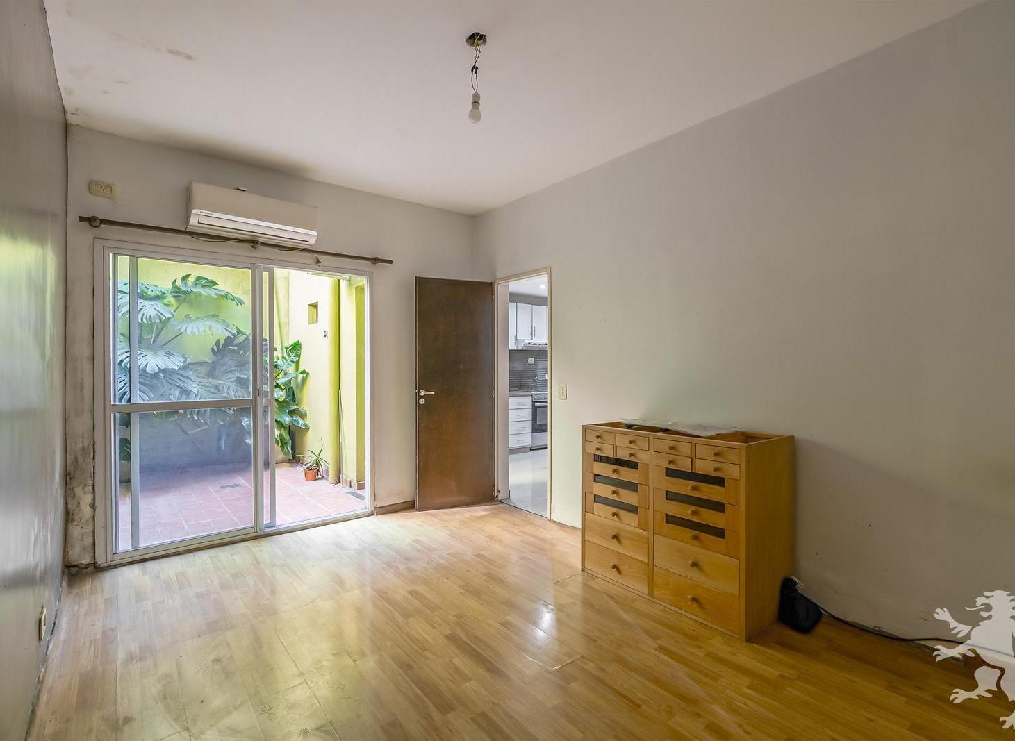 Foto de PH A REFACCIONAR - VENTA - 4 AMBIENTES - PATIO - QUINCHO - BELGRANO, imagen 4