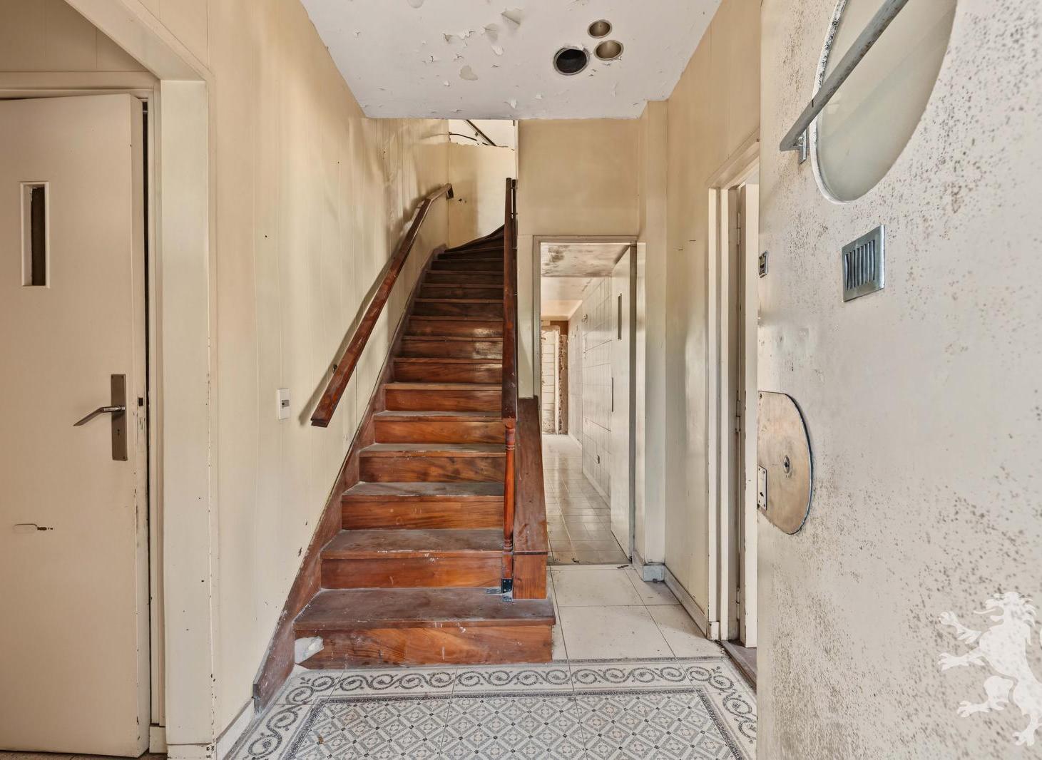 Foto de CASA A RECICLAR - VENTA - 4 AMBIENTES - JARDIN - PLAYROOM - BELGRANO R, imagen 3