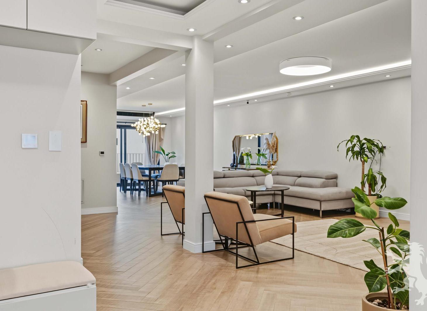 Foto de CASA RECICLADA - VENTA - 6 AMBIENTES - JARDIN CON PILETA - PLAYROOM, imagen 5