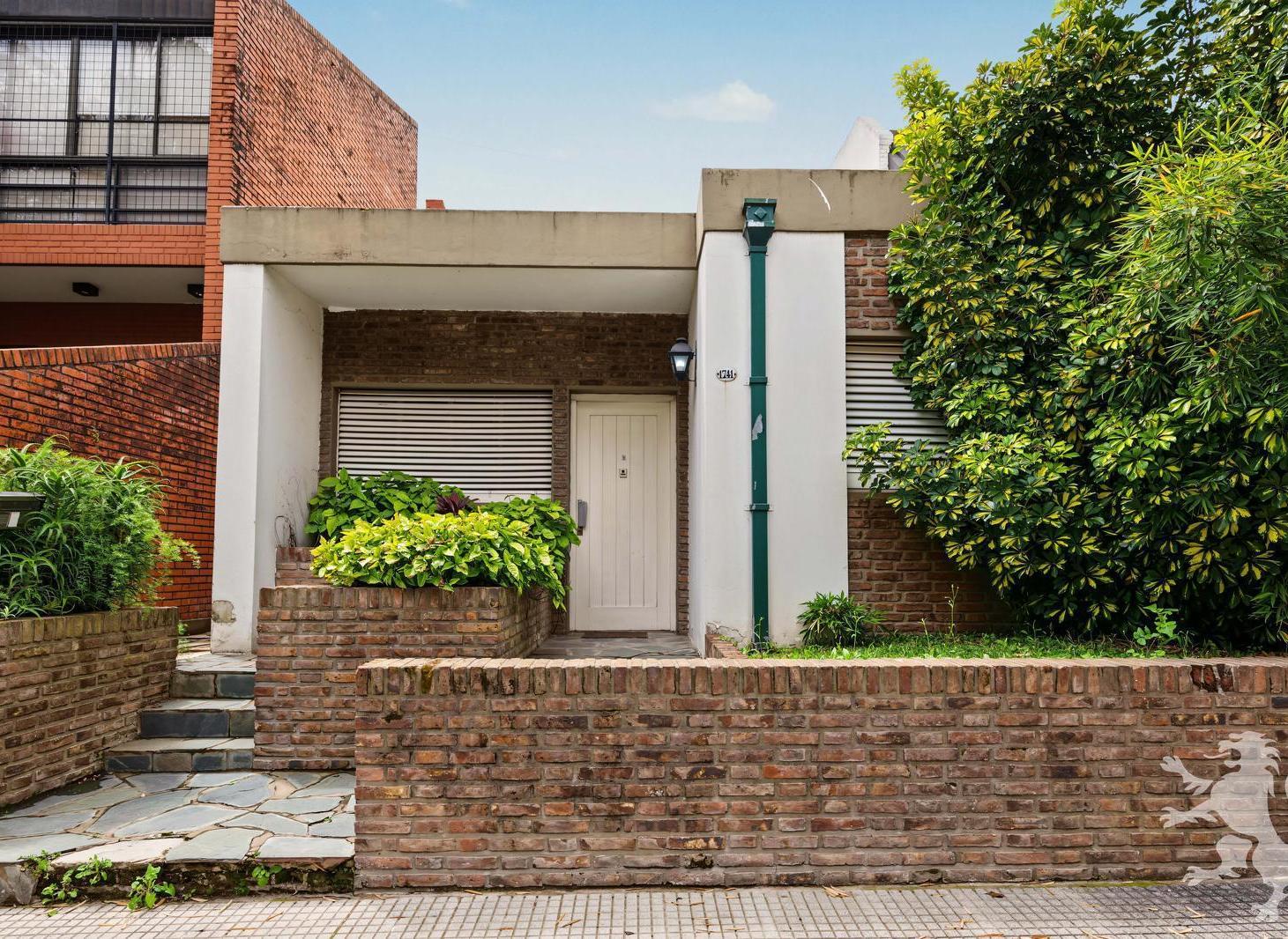 Foto de CASA A REFACCIONAR - VENTA - 7 AMBIENTES - PATIO - BELGRANO R, imagen 2
