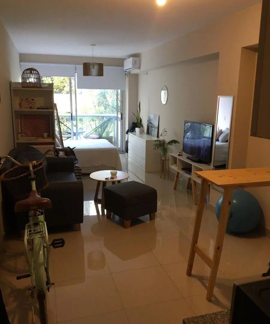 Belgrano ALQUILER SIN MUEBLES UN AMBIENTE AL FRENTE CON BALCON Apto Vivienda Oficina Etc 5