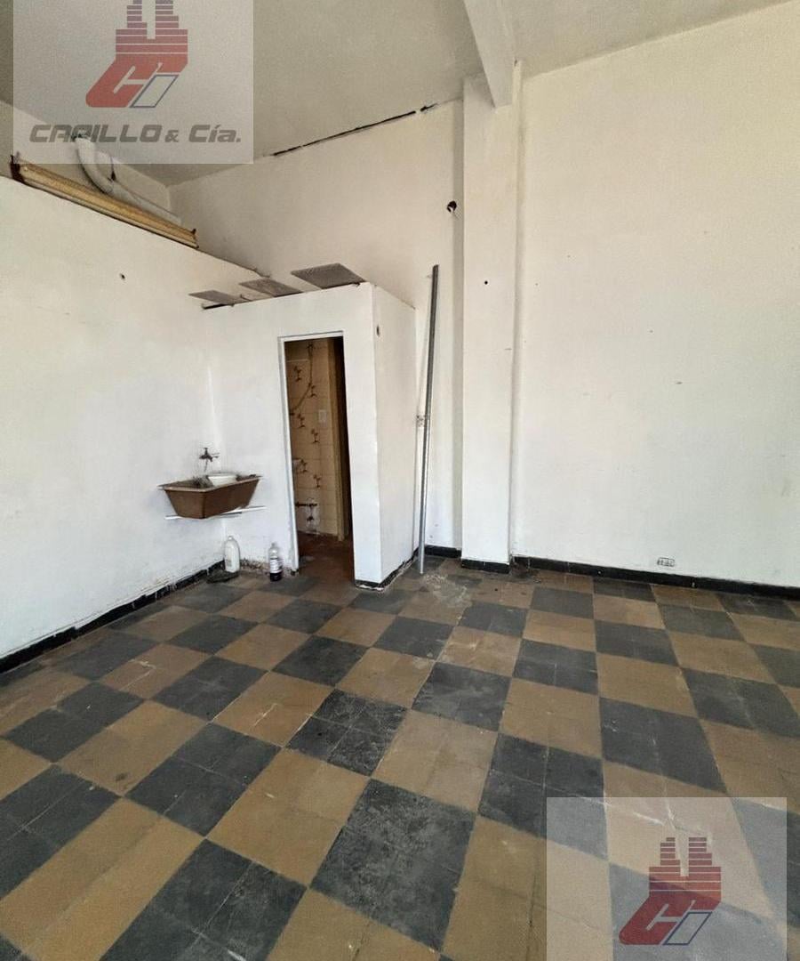 Foto de LOCAL SIN EXPENSAS - VILLA REAL- APTO VARIOS DESTINOS, imagen 5