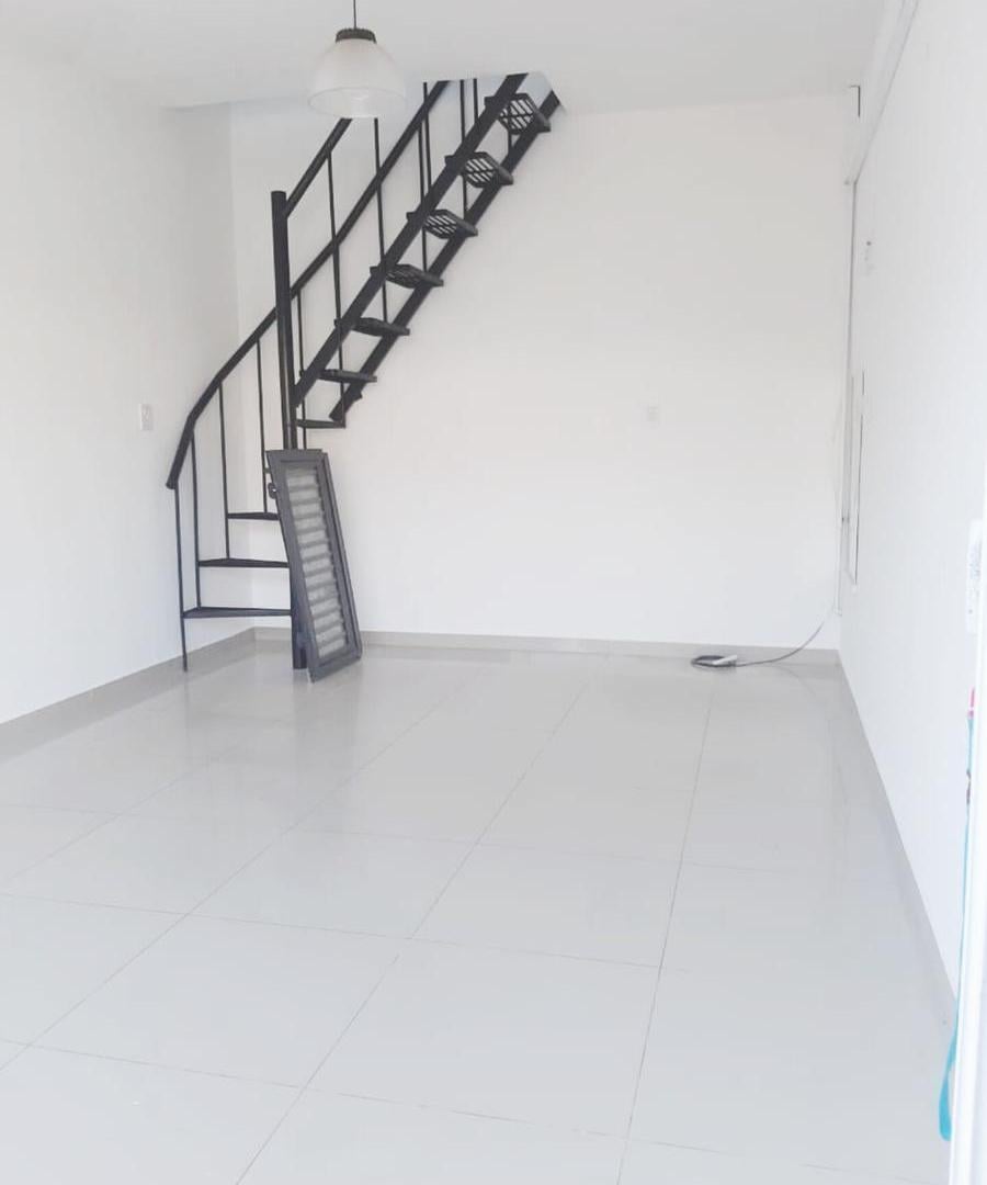 (PRIMER MES BONIFICADO!)EN ALQUILER!!! LOCAL 20 PORTAL DE KI. AIRE ACONDICIONADO Y ALARMA!!!