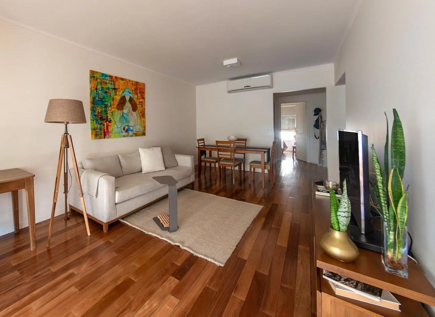3 AMBIENTES - AMOBLADO Y EQUIPADO - PUERTO MADERO - COCHERA OPCIONAL 1