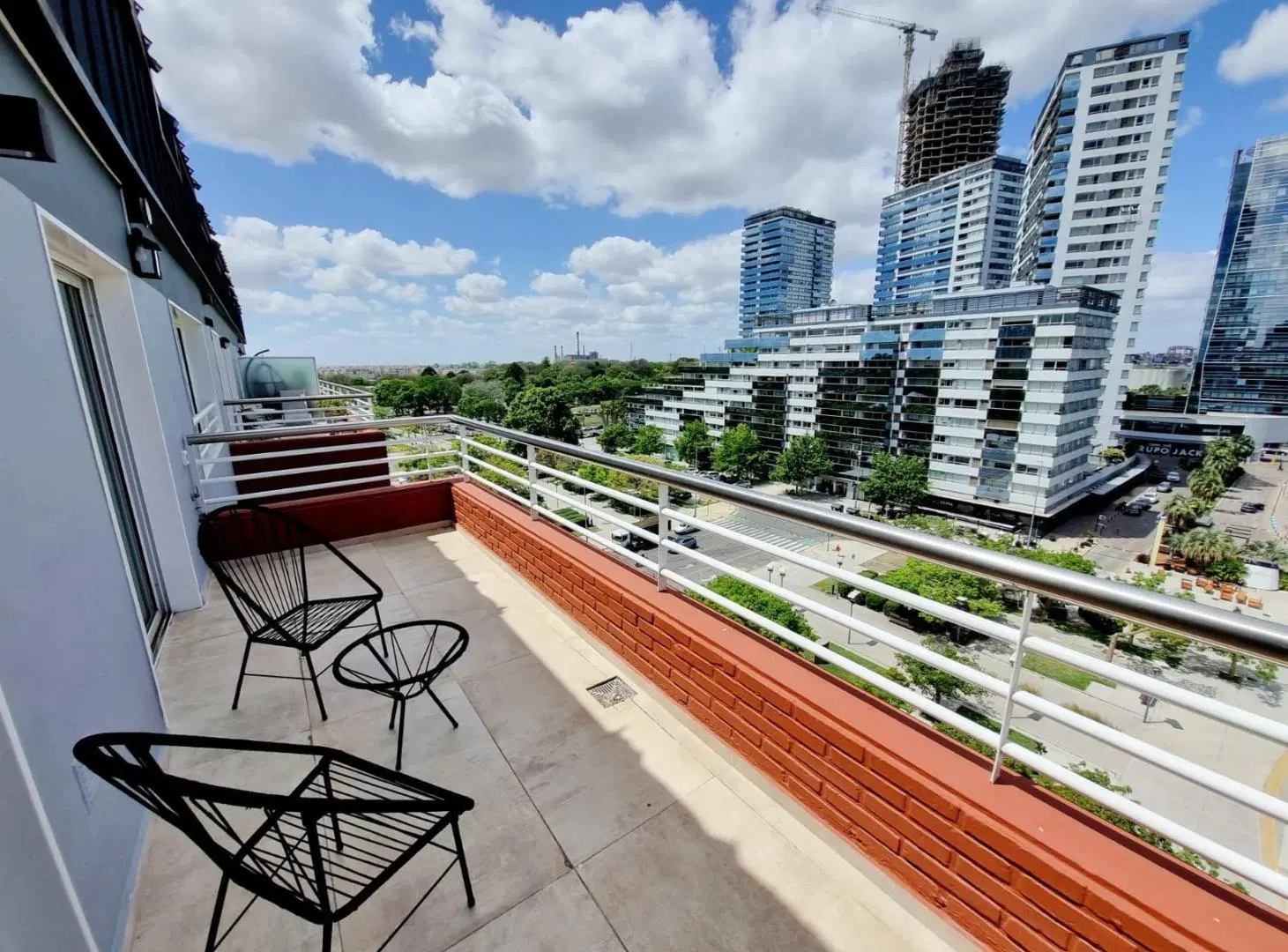 ALQUILER 3 AMBIENTES AMOBLADO - DUPLEX - VISTA AL DIQUE Y AL RIO 4