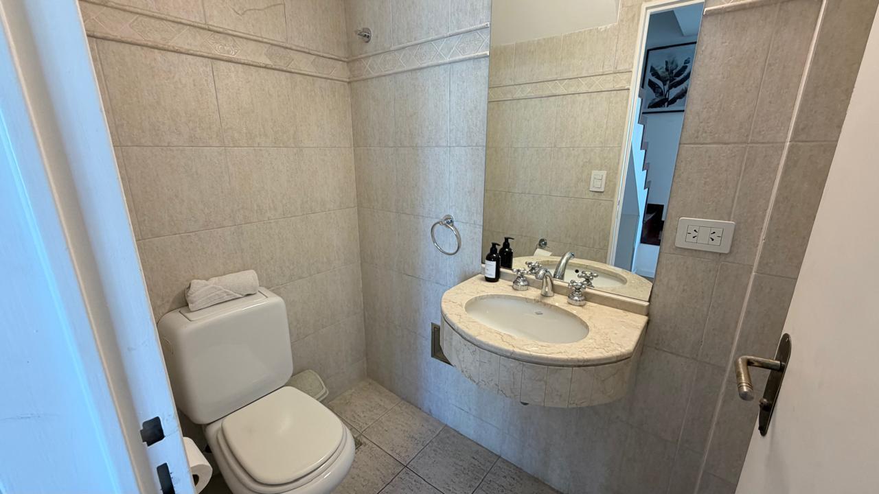 Foto de ALQUILER 2 AMBIENTES AMOBLADO - DUPLEX - CON COCHERA - VISTA AL DIQUE Y, imagen 4