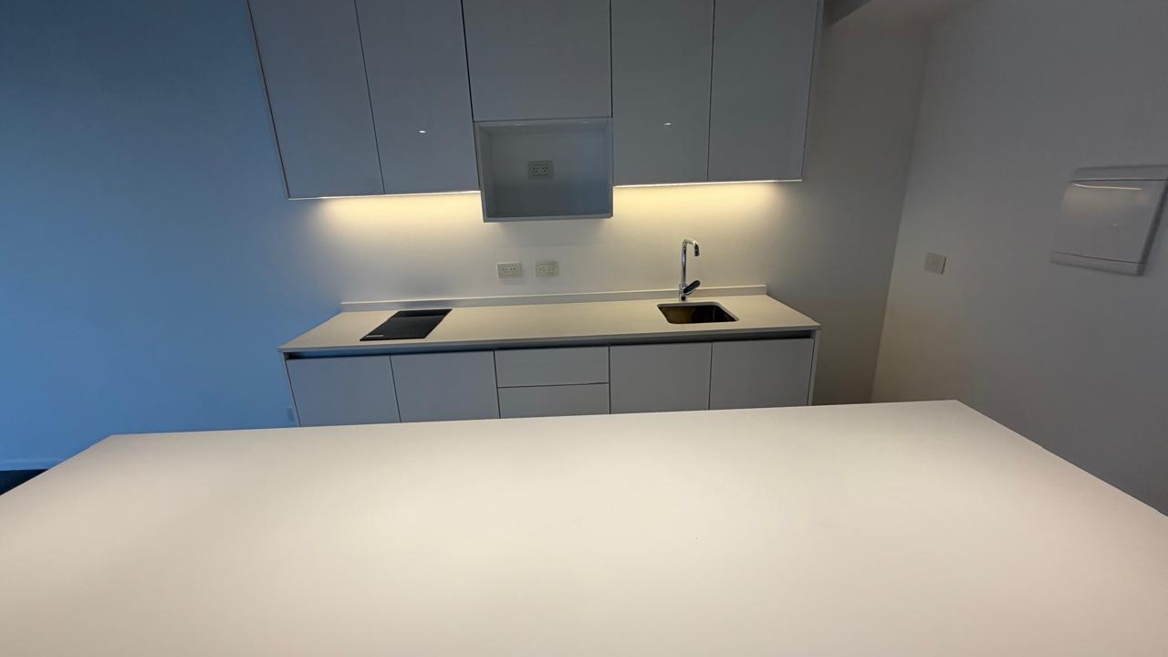 Foto de QUARTIER DEL BAJO EXCLUSIVO DEPARTAMENTO DE 2 AMBIENTES CON COCHERA SIN MUEBLES, imagen 3