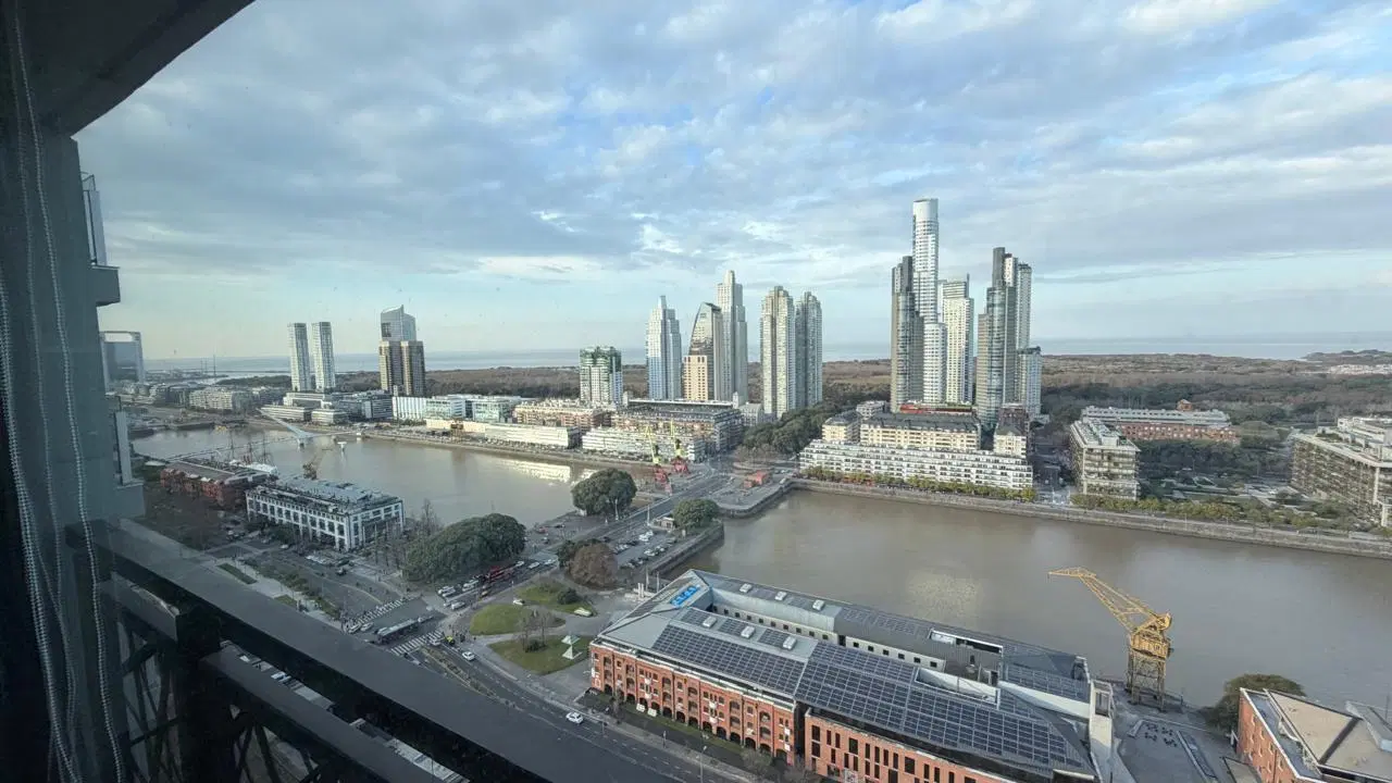 QUARTIER DEL BAJO EXCLUSIVO VISTA AL RIO DEPARTAMENTO DE 2 AMBIENTES CON COCHERA SIN MUEBLES 3