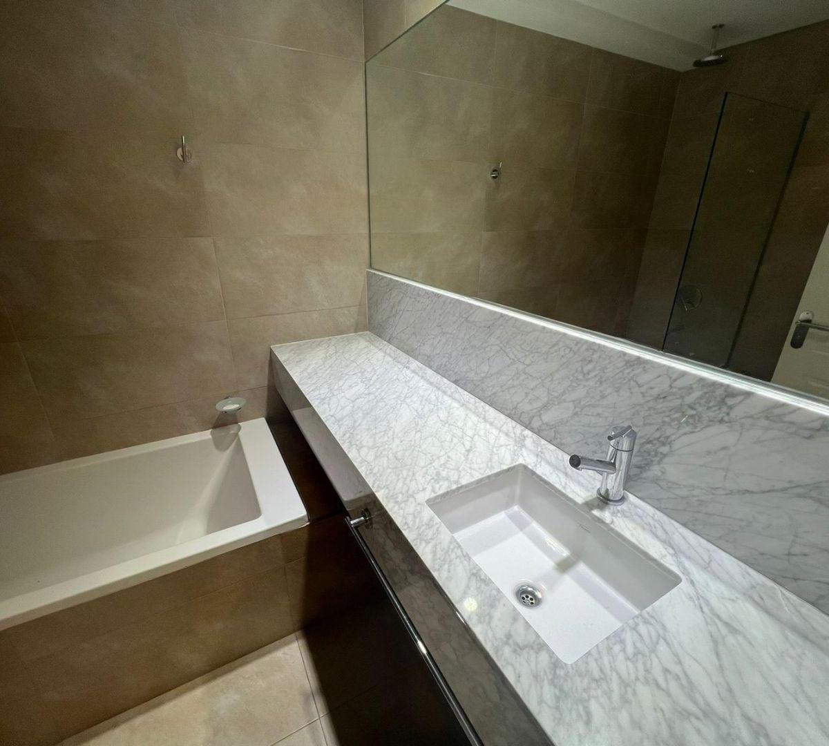 Venta de Departamento 3 Ambientes en Puerto Madero 4