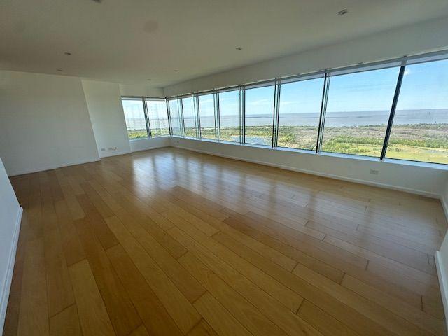 Venta Puerto Madero 4 Ambientes Torre Renoir Piso Alto 5