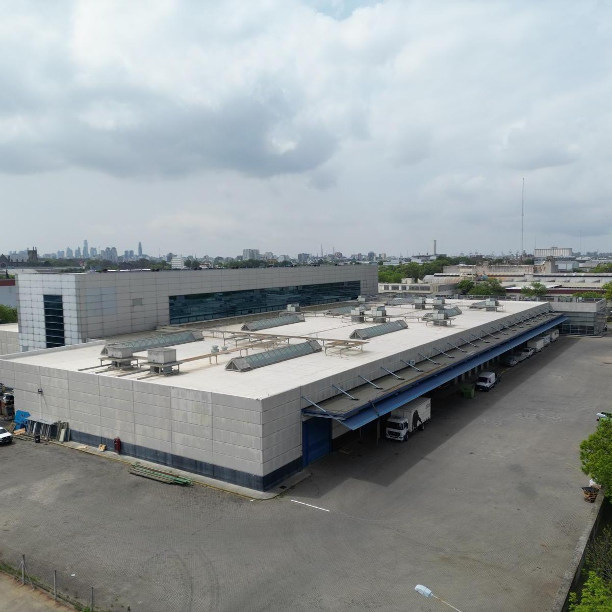 Depósito - Alquiler - Venta - 13.000 m² - Barracas 2