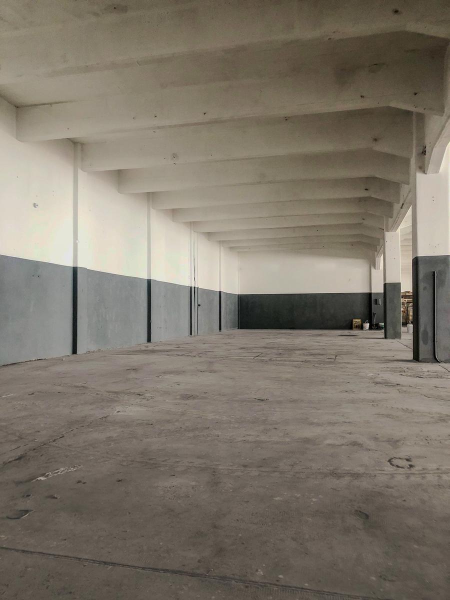 Foto de ALQUILER - DEPOSITO - BERNAL - QUILMES 1400 m2, imagen 1