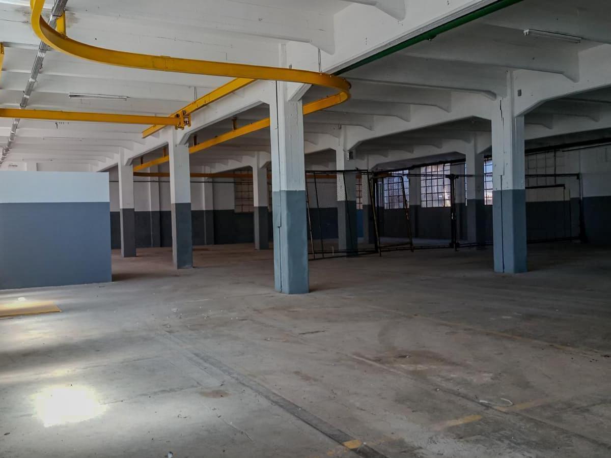 Foto de ALQUILER - DEPOSITO - BERNAL - QUILMES 1400 m2, imagen 2