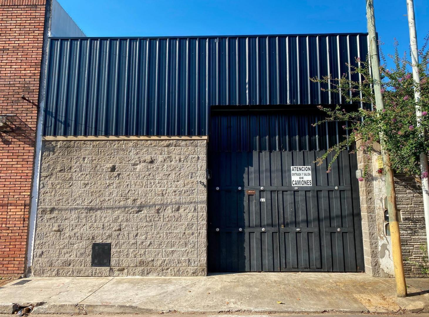 VENTA - DEPOSITO - AVELLANEDA - PIÑEYRO 232 m2