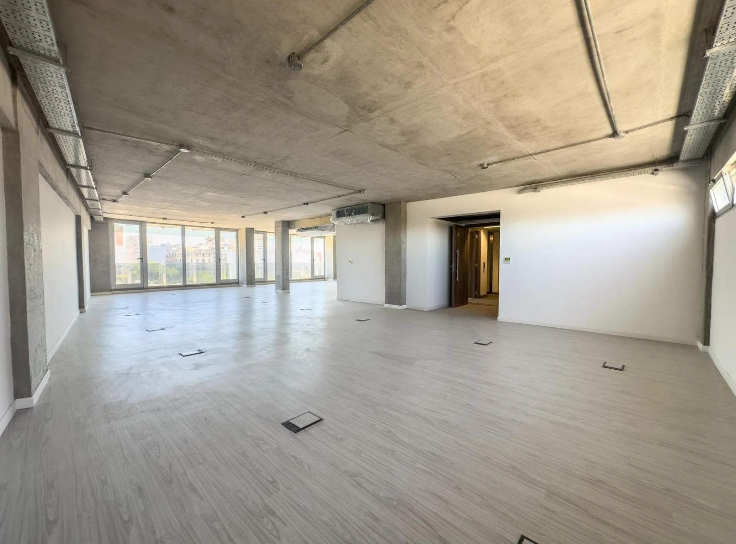 Foto de Alquiler - Oficina - San Telmo - ICON Paseo Colón - 197m2, imagen 3