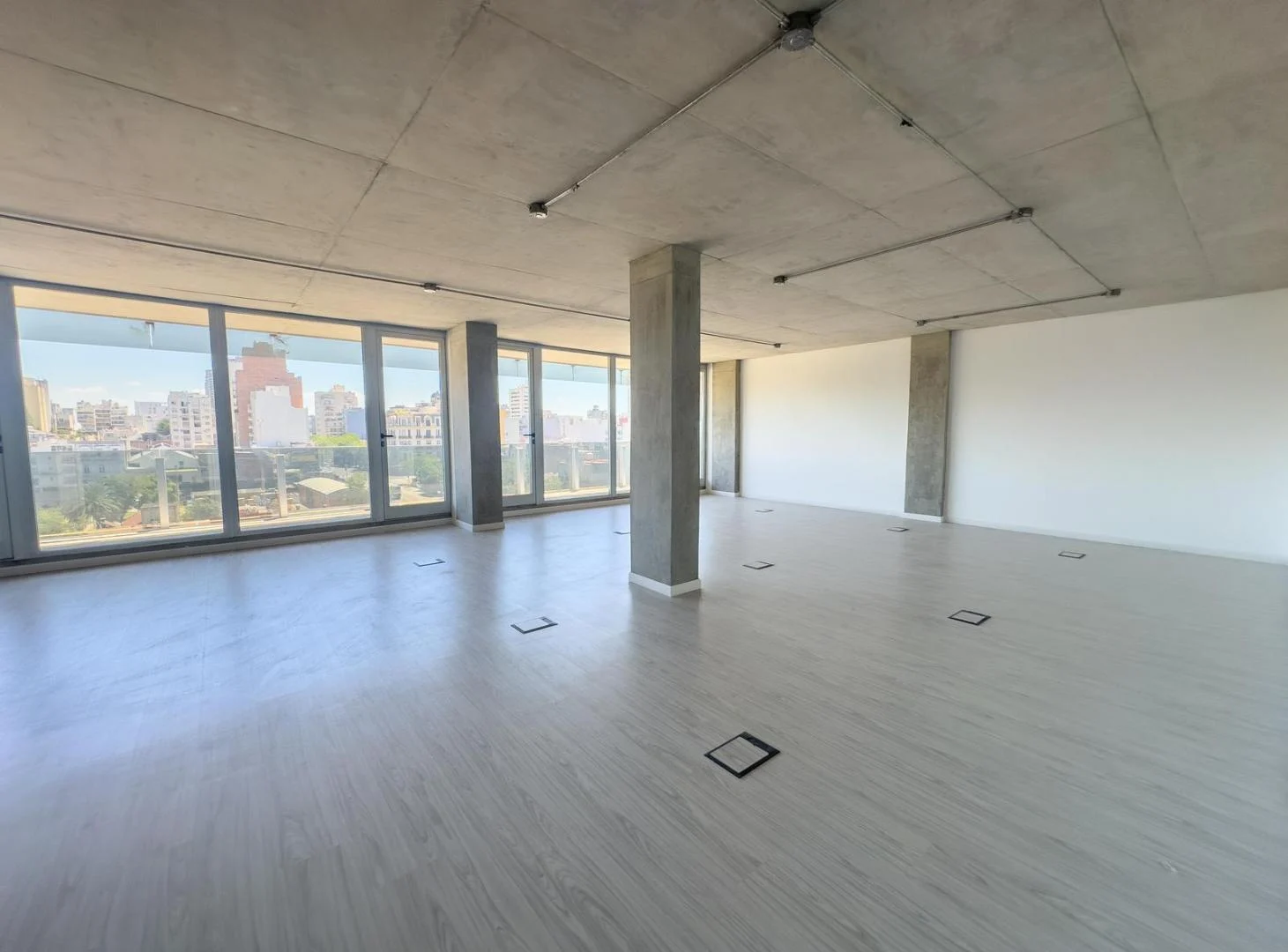 Foto de Alquiler - Oficina- San Telmo - ICON Paseo Colón - 88m2, imagen 2