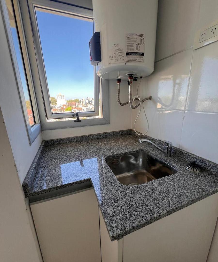 Foto de Departamento - Alquiler/Venta - Quilmes - Monoambiente con cochera, imagen 2