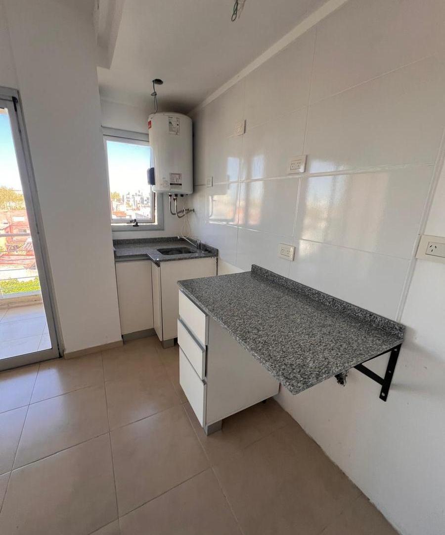 Foto de Departamento - Alquiler/Venta - Quilmes - Monoambiente con cochera, imagen 4