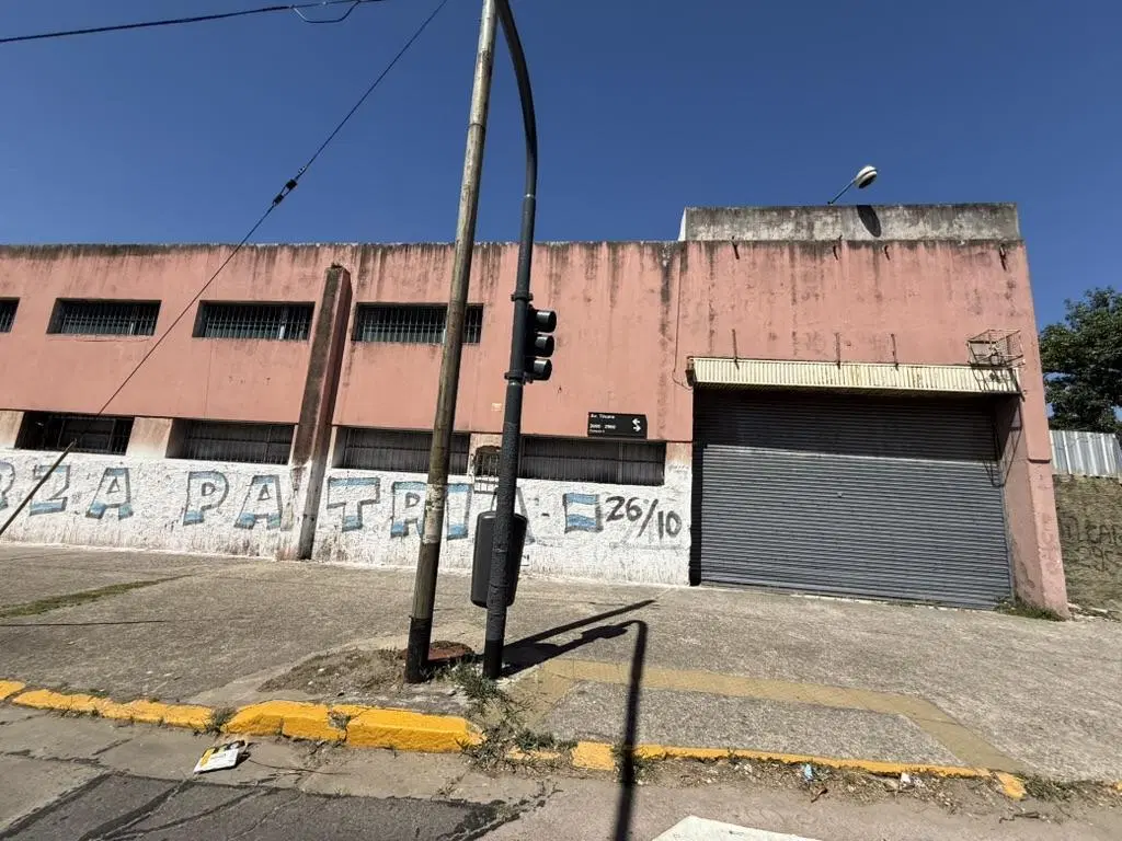 Depósito - Alquiler - Pompeya 4
