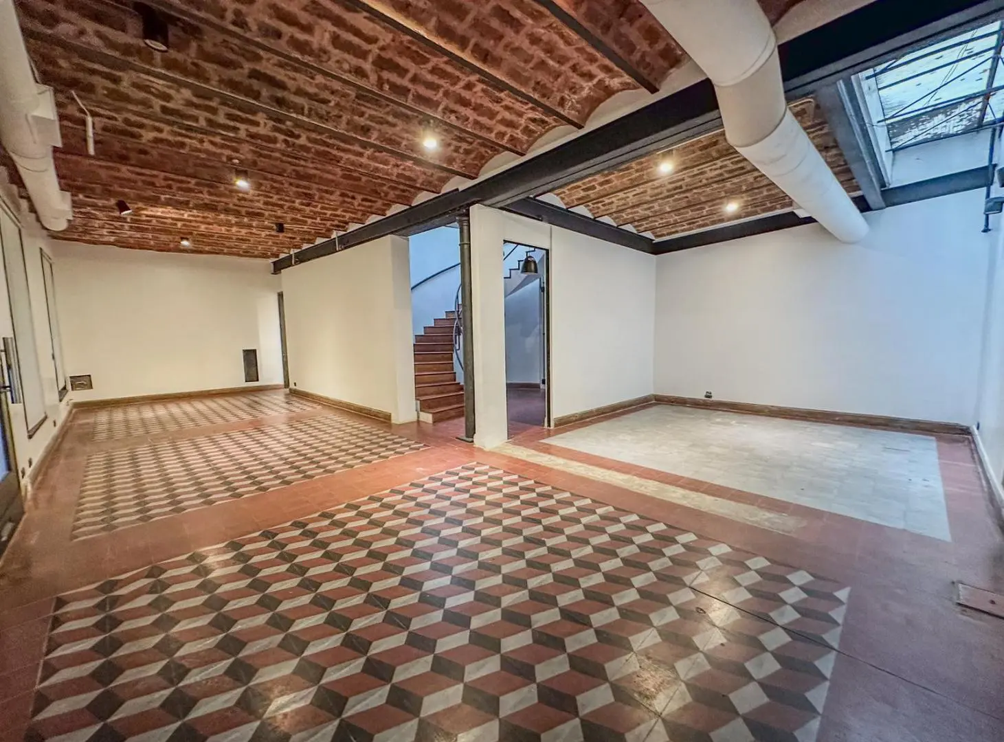 ALQUILER - LOCAL COMERCIAL - SAN TELMO - 436 M2 3
