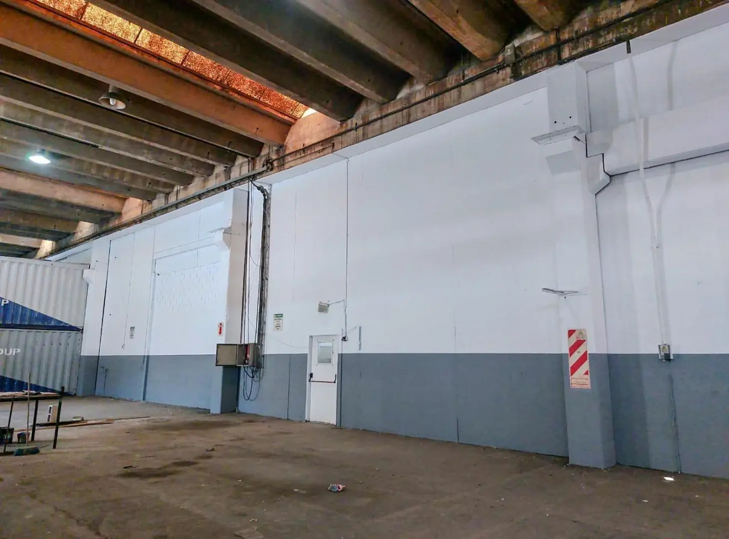 ALQUILER - DEPOSITO - 1400 M2 - BURZACO 5