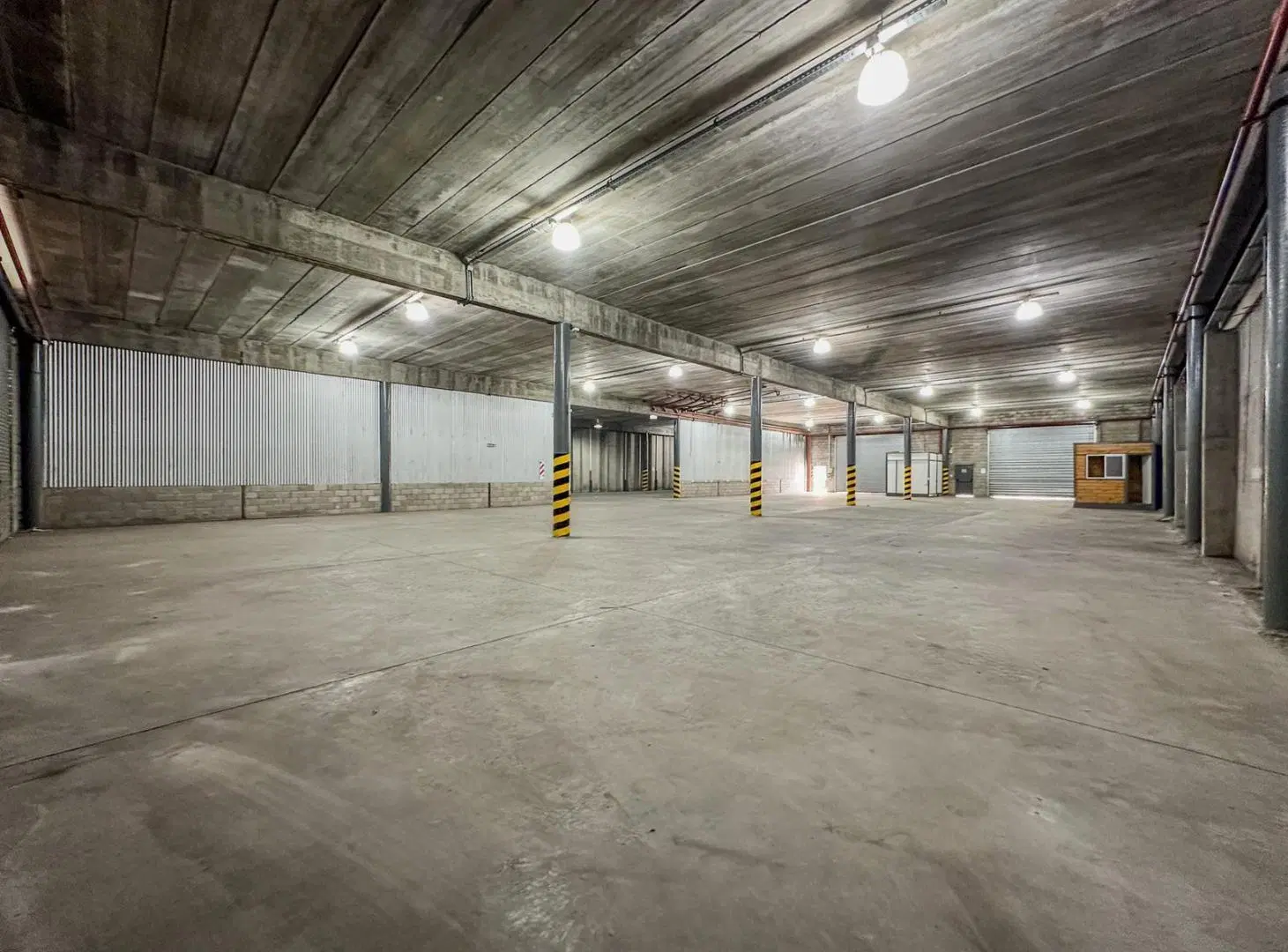 Alquiler - Depósito - Moreno - Superficies de 400m2 a 1200m2 4