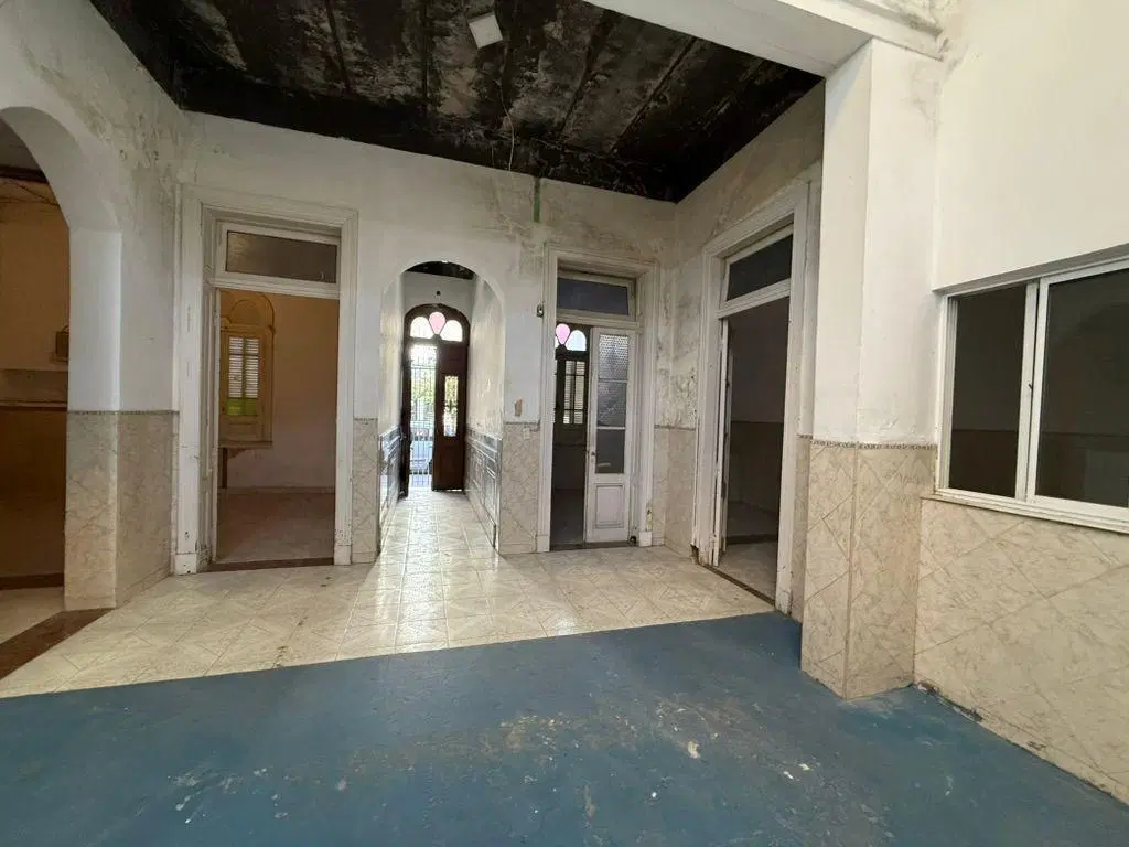VENTA - PH - CABALLITO - EN EL CORAZON DE CABALLITO CON TERRAZA Y FLEXIBILIDAD PARA REDISEÑAR 3