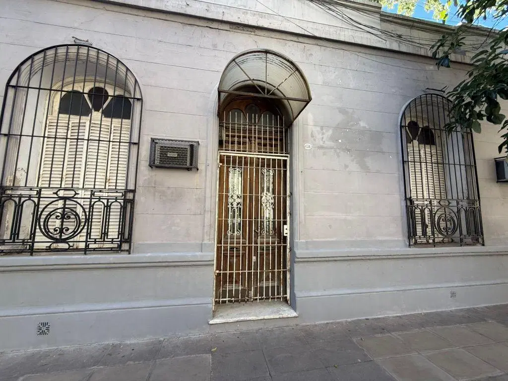 VENTA - PH - CABALLITO - EN EL CORAZON DE CABALLITO CON TERRAZA Y FLEXIBILIDAD PARA REDISEÑAR 2