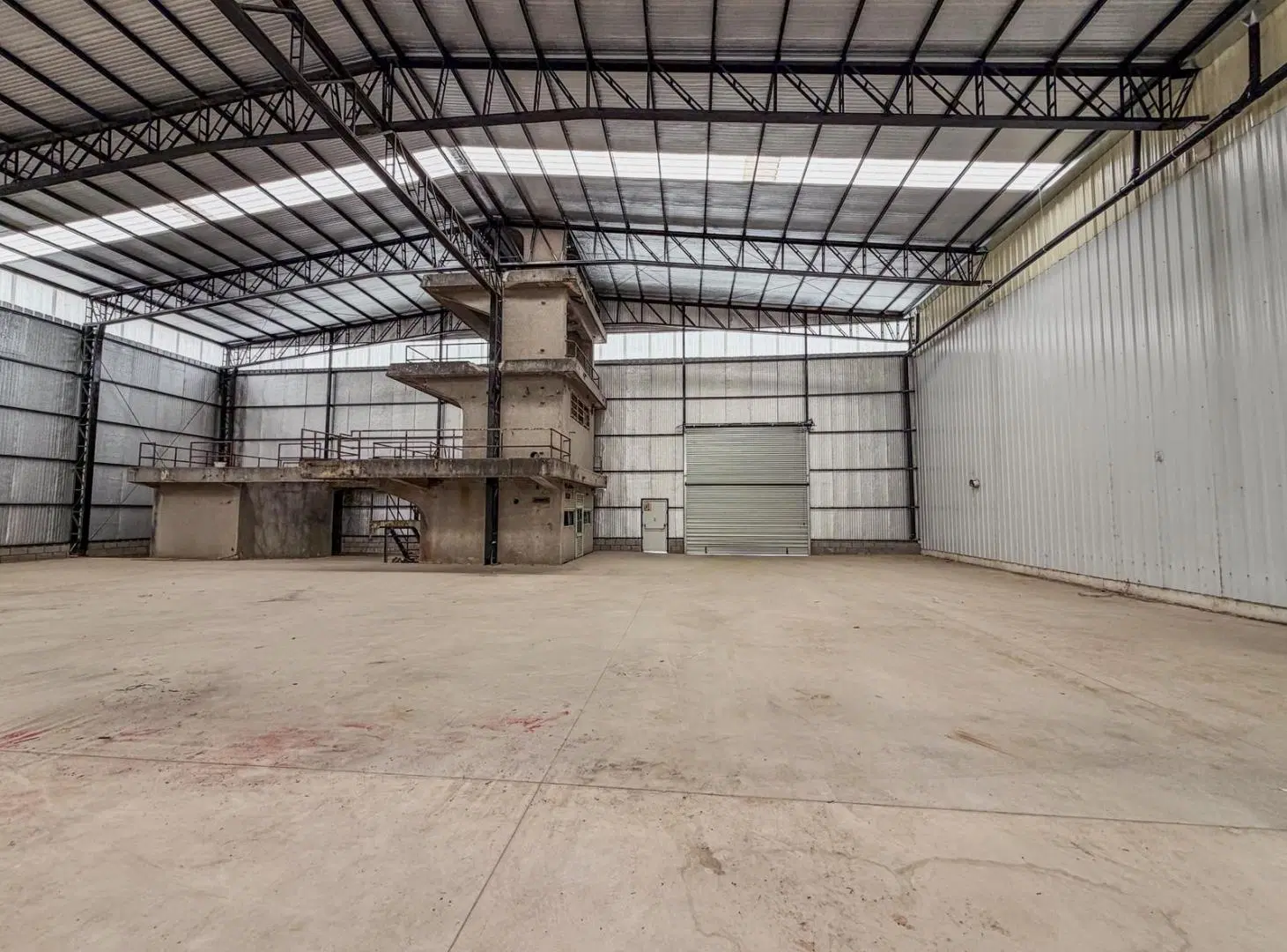 Alquiler - Depósito - Trujui - Parque Industrial Franco del Oeste - 1900m2 3