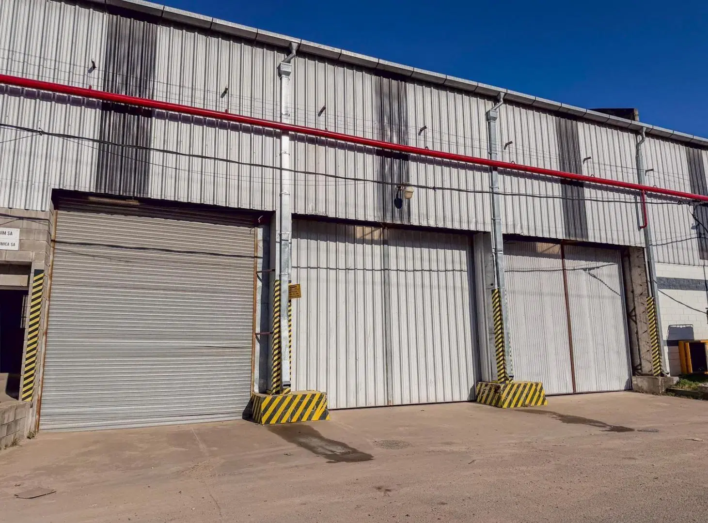 ALQUILER - DEPOSITO - MORON - 2400 m2 PARQUE INDUSTRIAL MORON 2