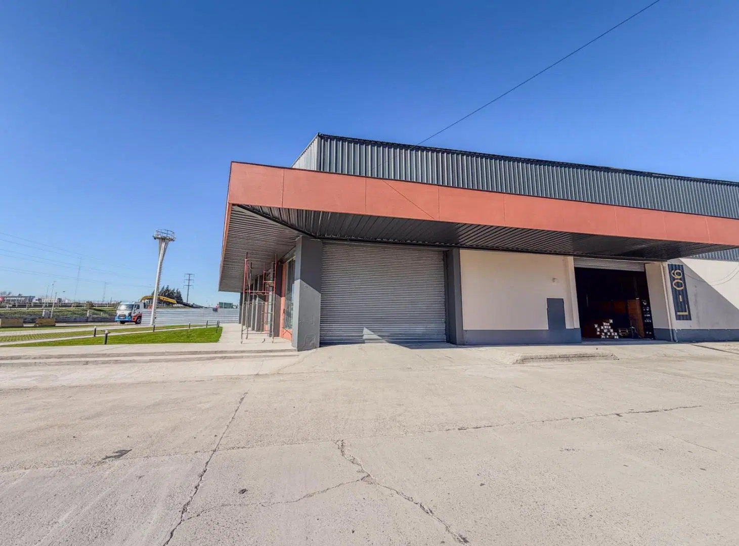 Alquiler - Local Comercial - Moreno - Colectora Sur Acceso Oeste Km 38 2