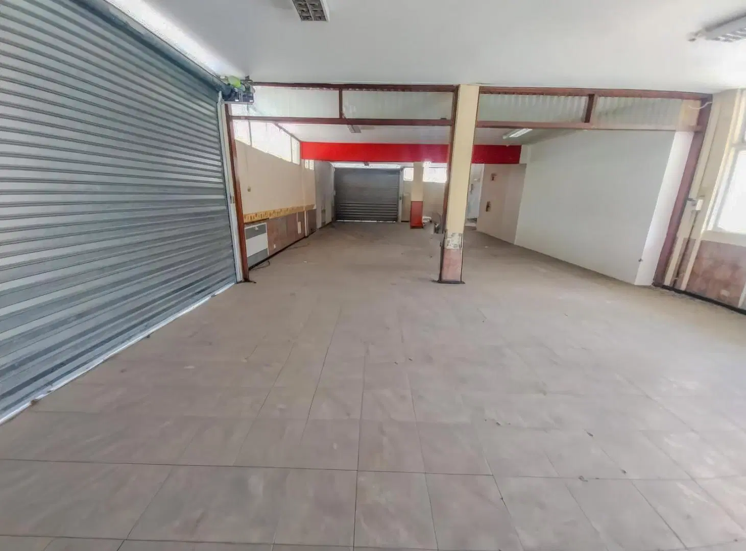 ALQUILER - LOCAL COMERCIAL - LA TABLADA 4