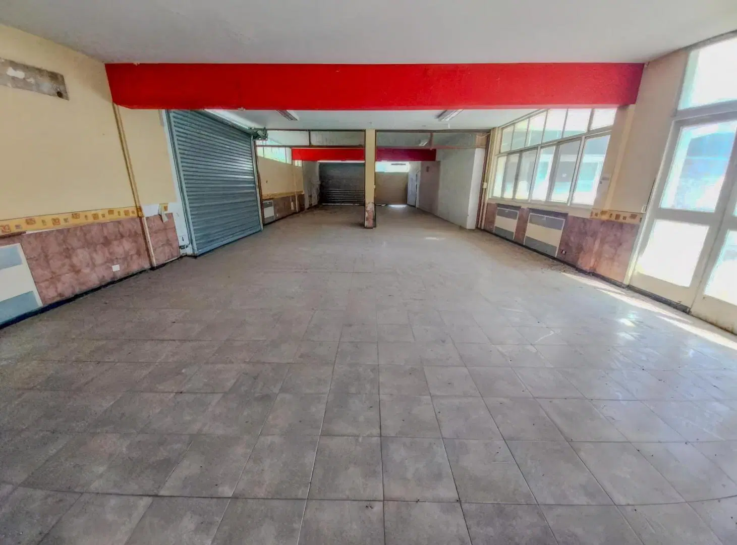 ALQUILER - LOCAL COMERCIAL - LA TABLADA 8