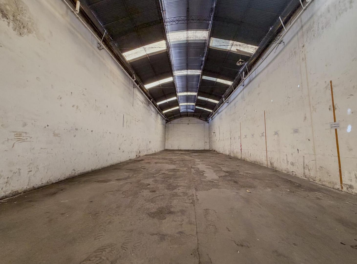 Foto de ALQUILER - DEPOSITO / GALPON - 760M2 - POMPEYA, imagen 1