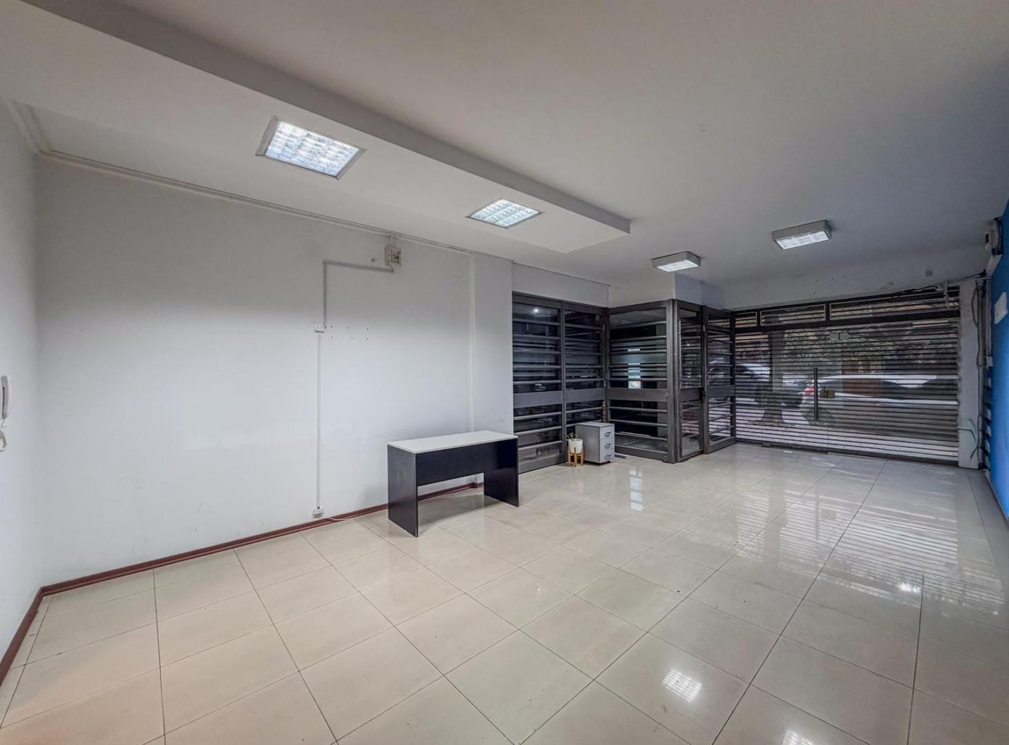 Foto de ALQUILER - LOCAL COMERCIAL - BARRACAS 200 m2, imagen 5