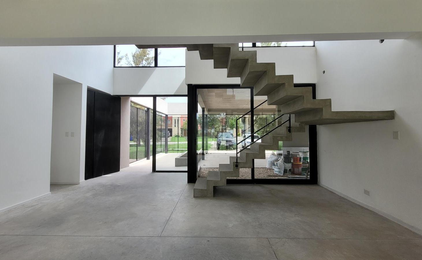 Foto de VENTA - CASA - SAN VICENTE - PRINCIPADO CIUDAD NAUTICA 4 AMBIENTES, imagen 1