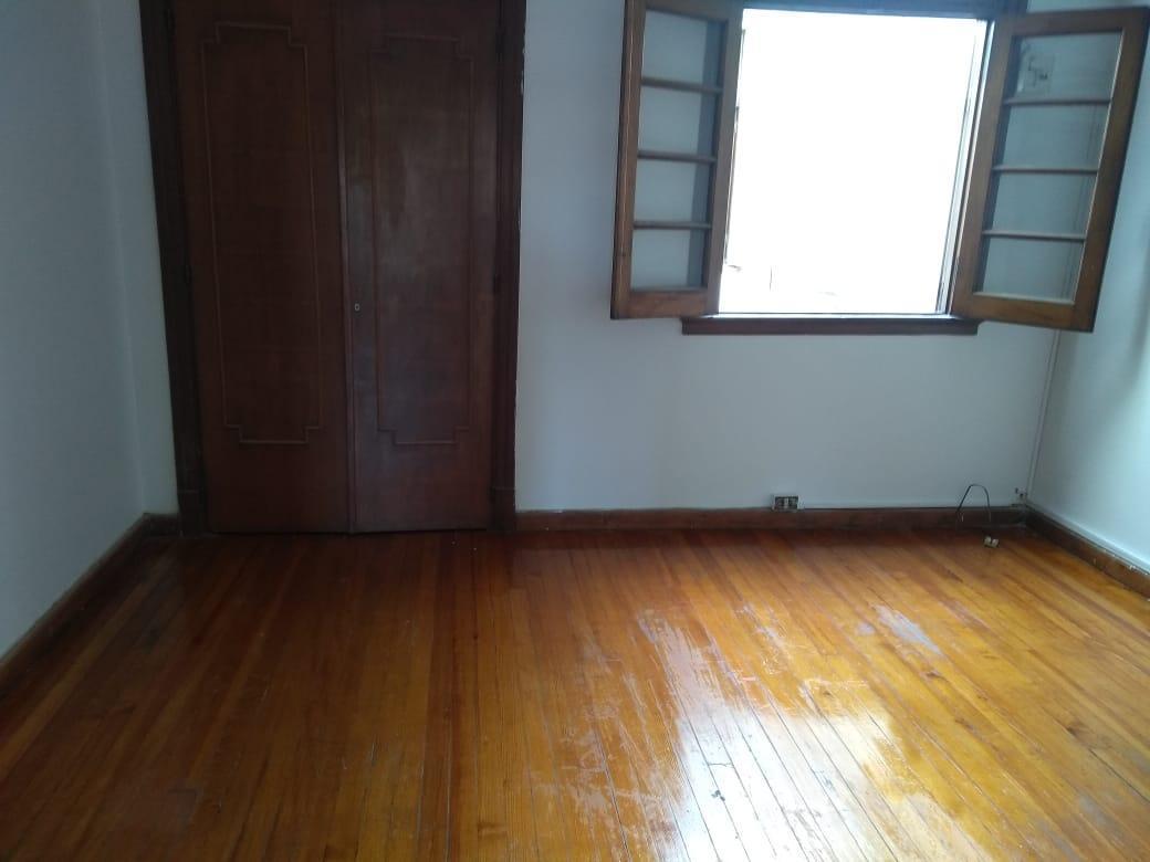 Foto de PH - Venta - Alquiler Barracas 6 ambientes 1° piso por escalera Piso, imagen 3