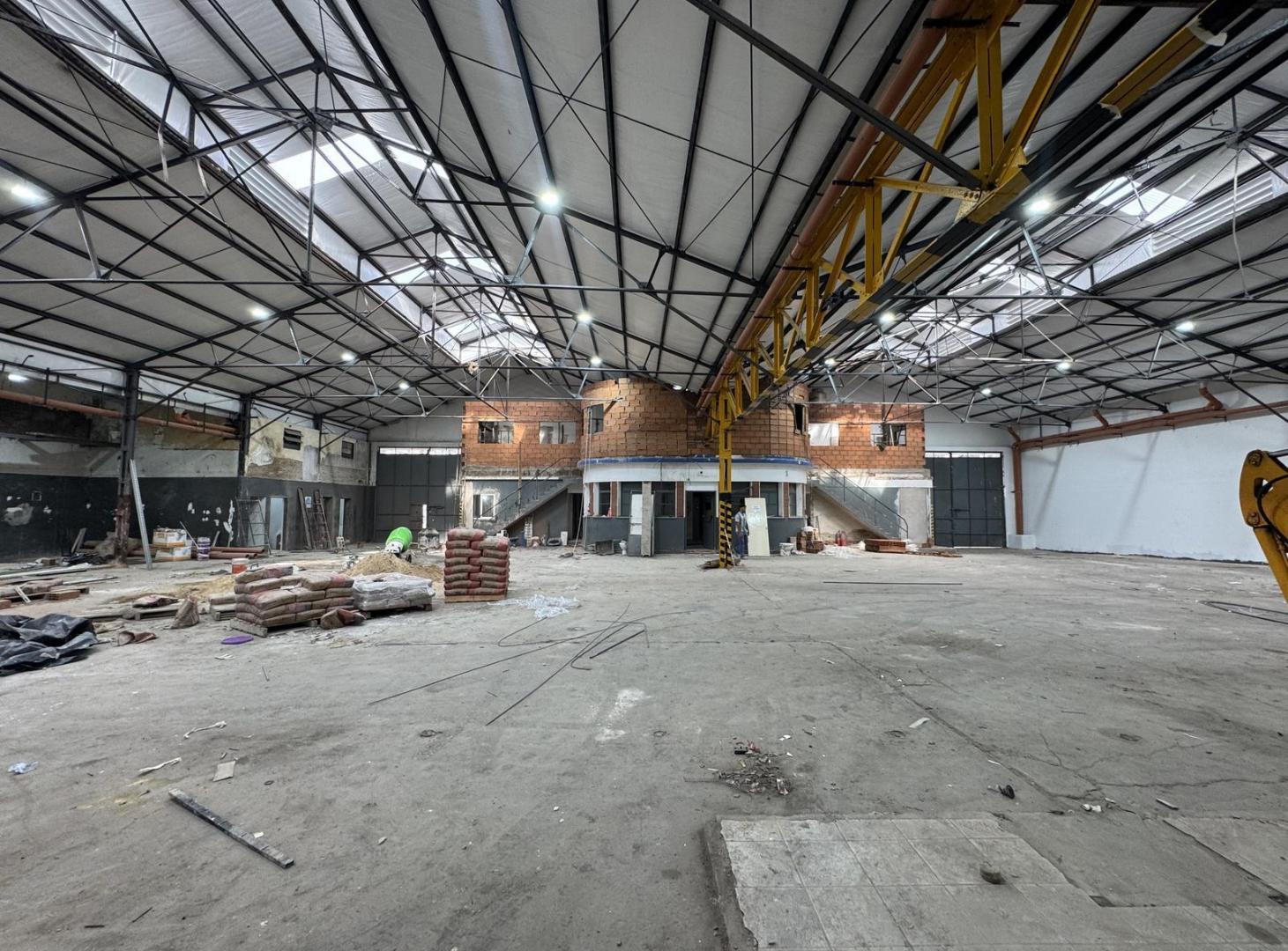Foto de Galpón en Alquiler - 1200m2 - Mixtura 3 - La Boca, imagen 1