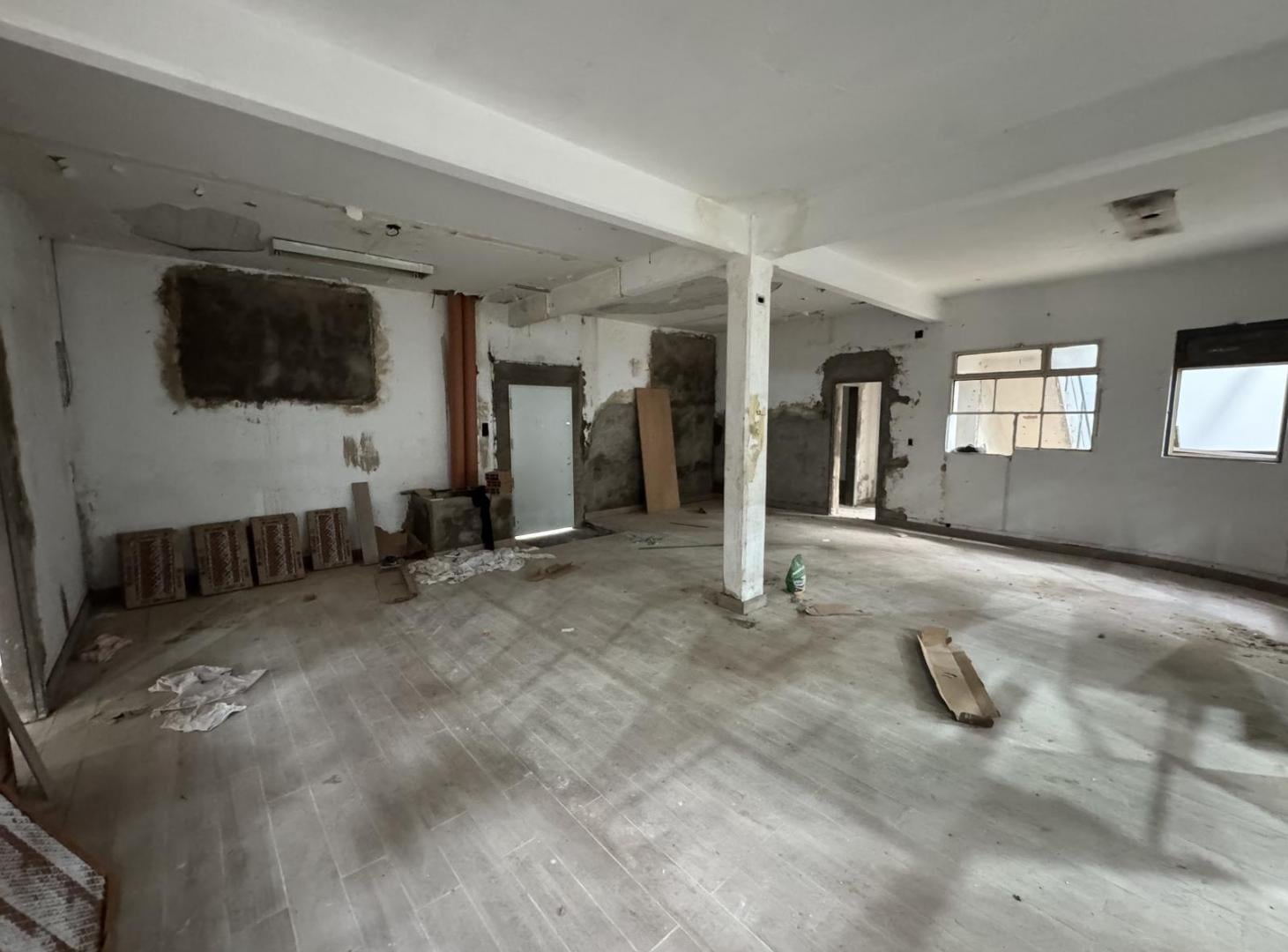 Foto de Galpón en Alquiler - 1200m2 - Mixtura 3 - La Boca, imagen 3