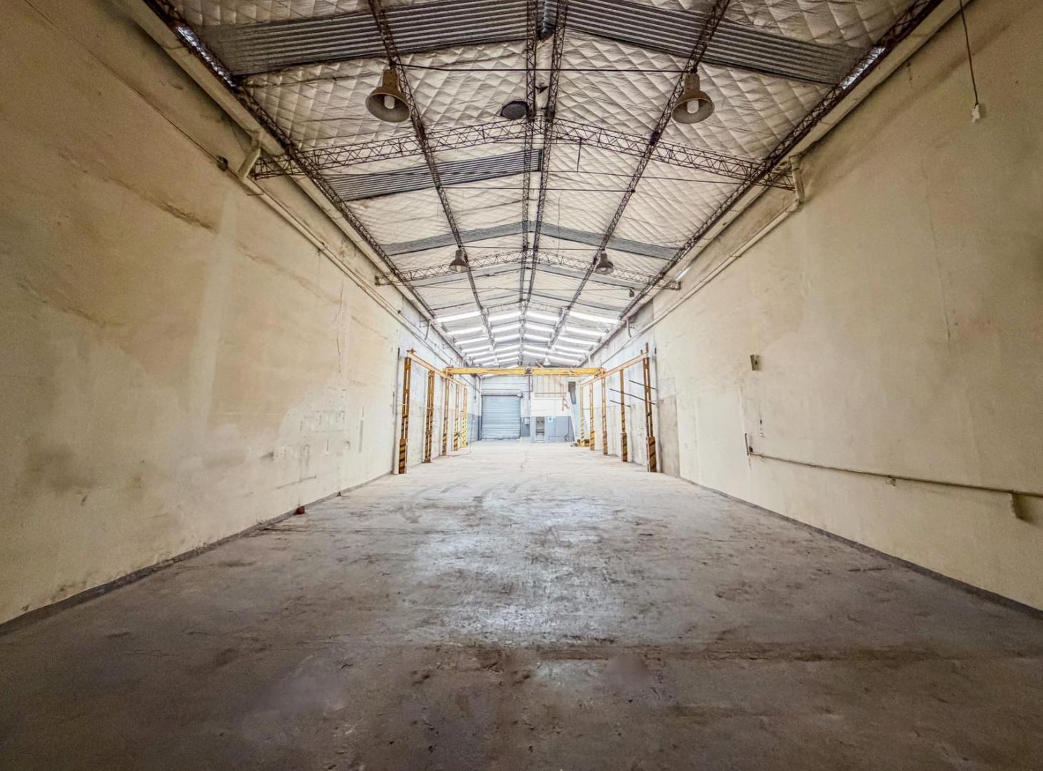 Foto de ALQUILER DEPOSITO - POMPEYA - 590 m2 - MIXTURA 4, imagen 1