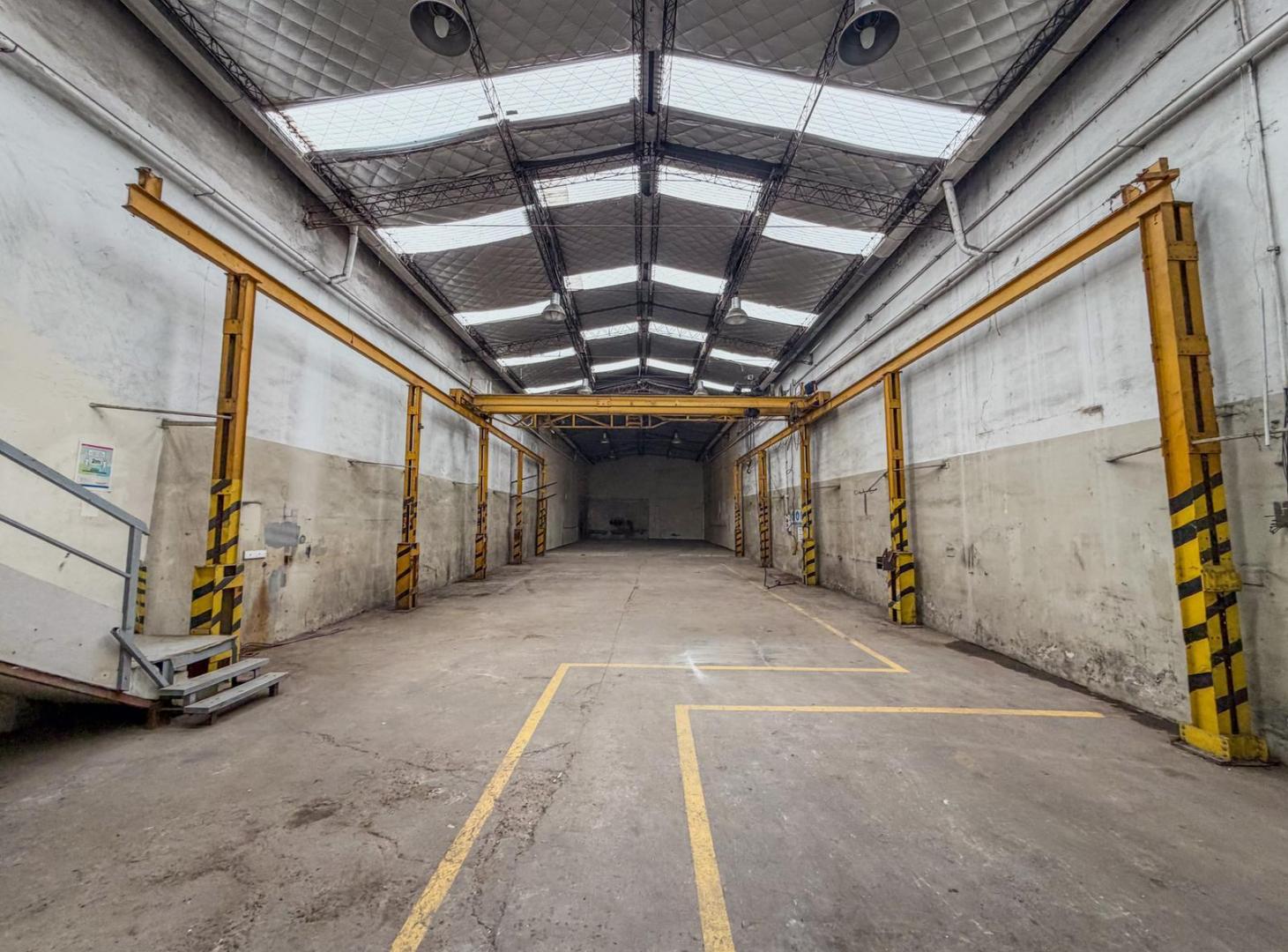 Foto de ALQUILER DEPOSITO - POMPEYA - 1200 m2 - MIXTURA 4, imagen 4