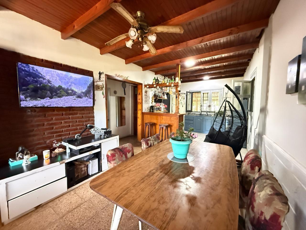 Foto de Casa en venta -4 ambientes -Bernal, imagen 1