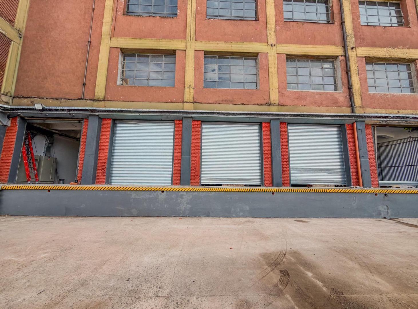 Foto de ALQUILER- DEPOSITO - AVELLANEDA - 2.000 m2 Centro Logístico, imagen 1