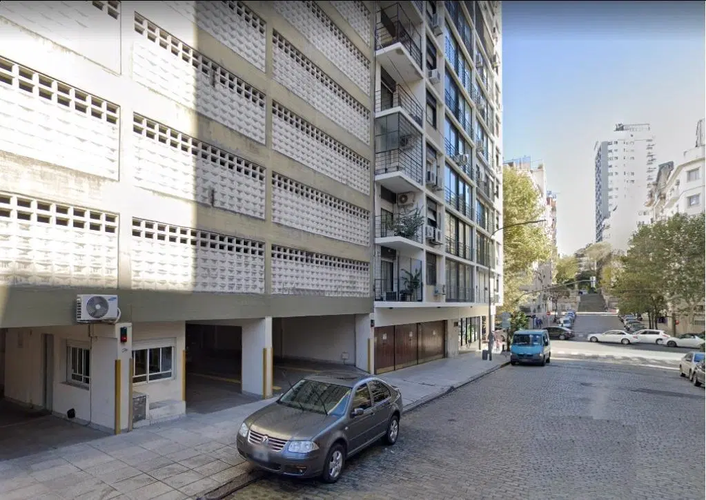 COCHERA EN RECOLETA EXCLUSIVO 1