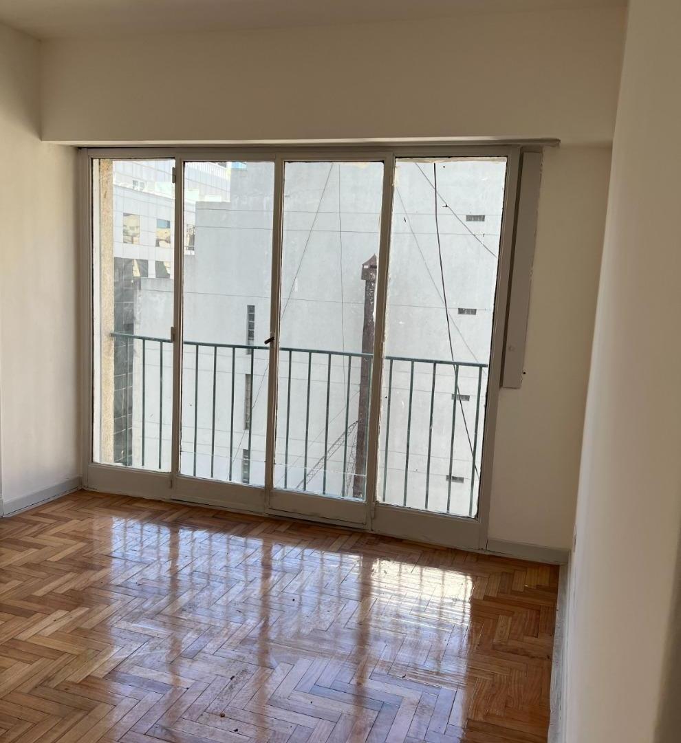 Foto de Departamento De Dos Ambientes Muy Luminoso Con Balcón Frances, imagen 3