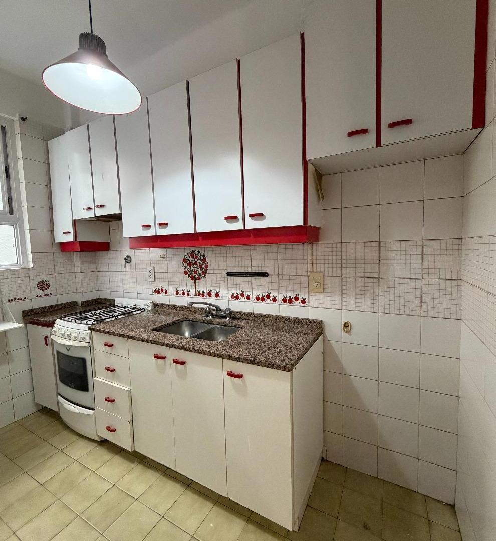 Foto de Excelente semipiso de 3 ambientes con dependencia y balcón al frente, imagen 5